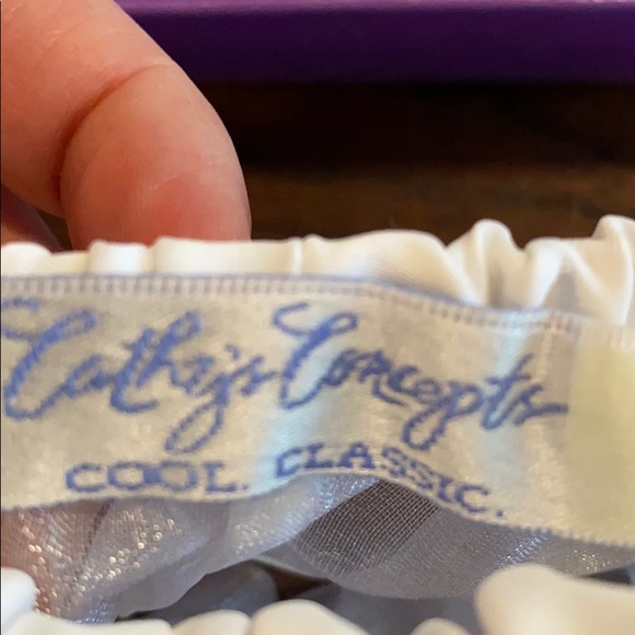 NIB Swarovski Crystal & Starfish Bridal Garter Set - Picture 4 of 6